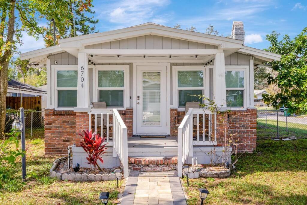 Cozy Bungalow With Patio & Grill, Private And Location Tampa Exterior photo